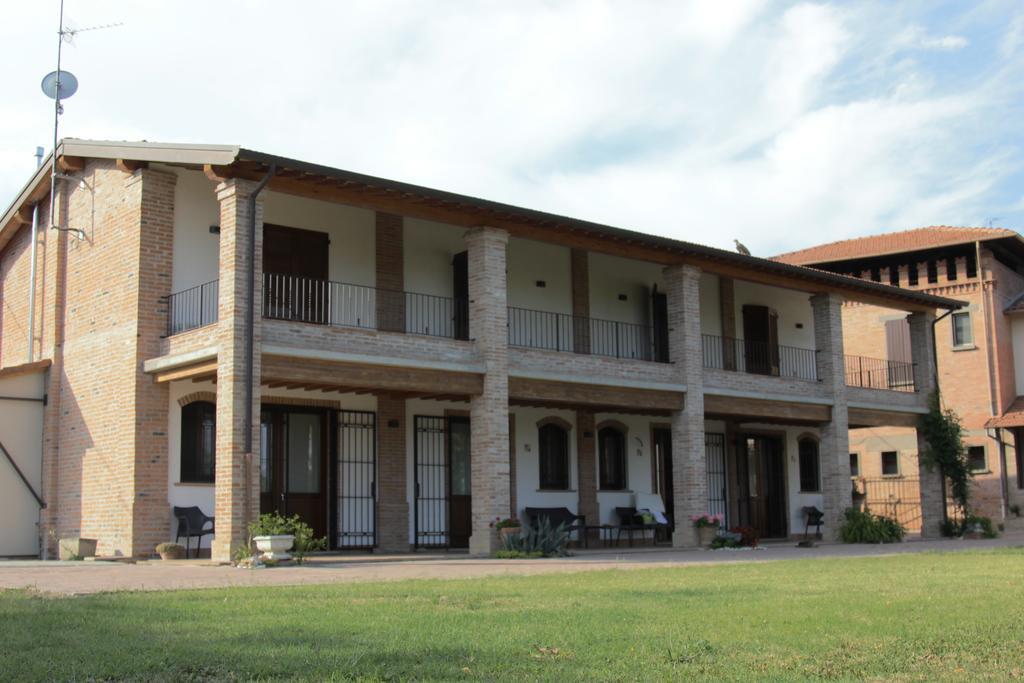 Il Ghiandolino Villa Imola Exterior photo